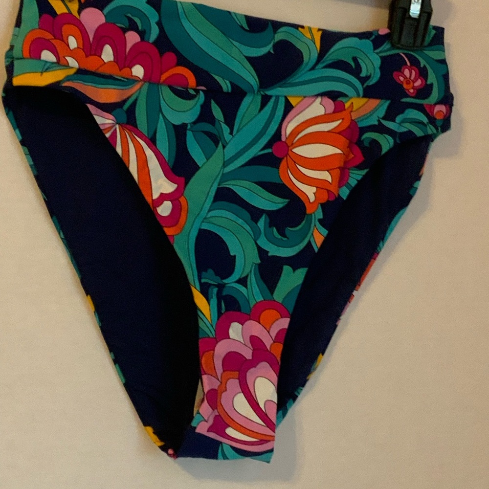 NWT bikini bottoms bright